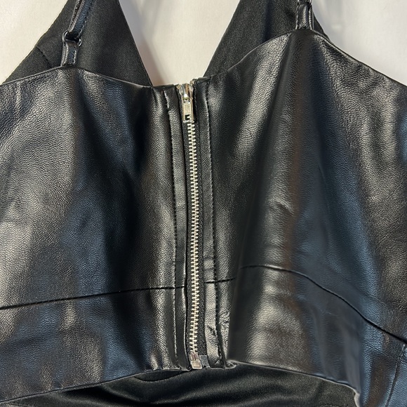 Pleather Bustier Top with Zipper - Picture 4 of 15
